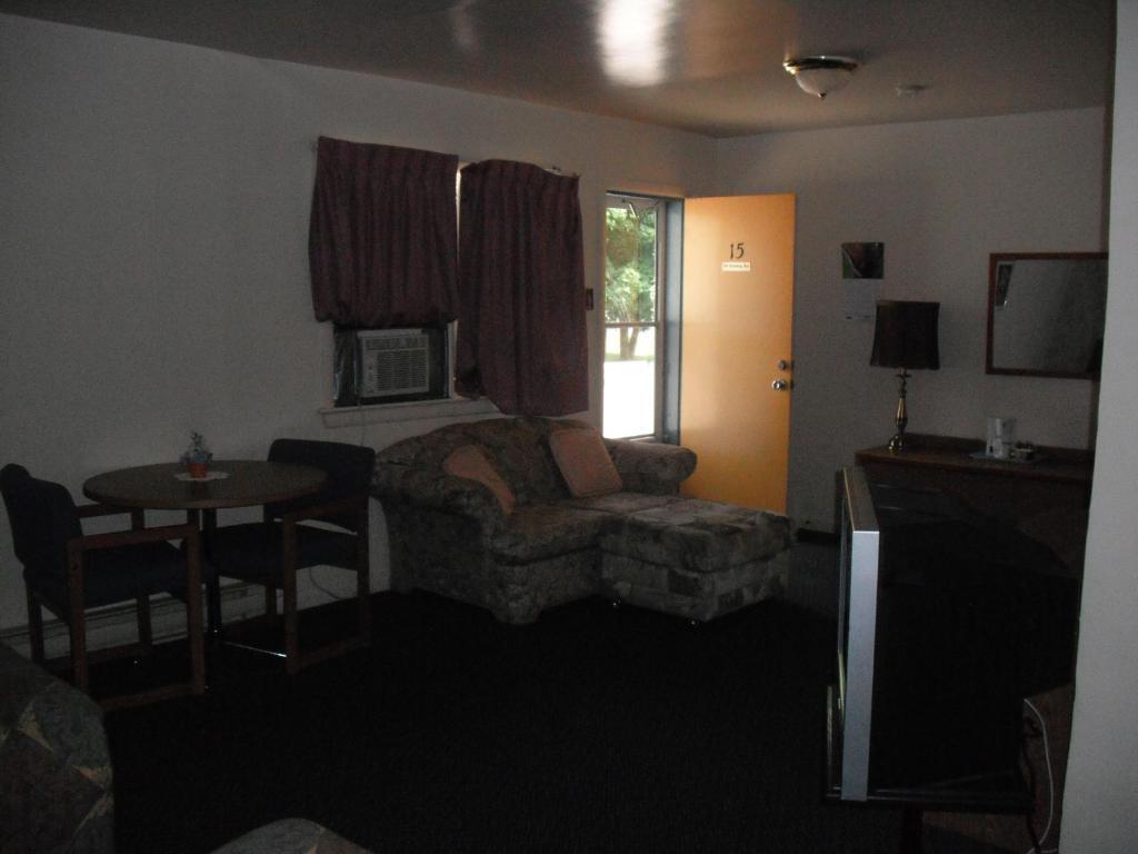Bluewater Motel Sarnia Exterior photo